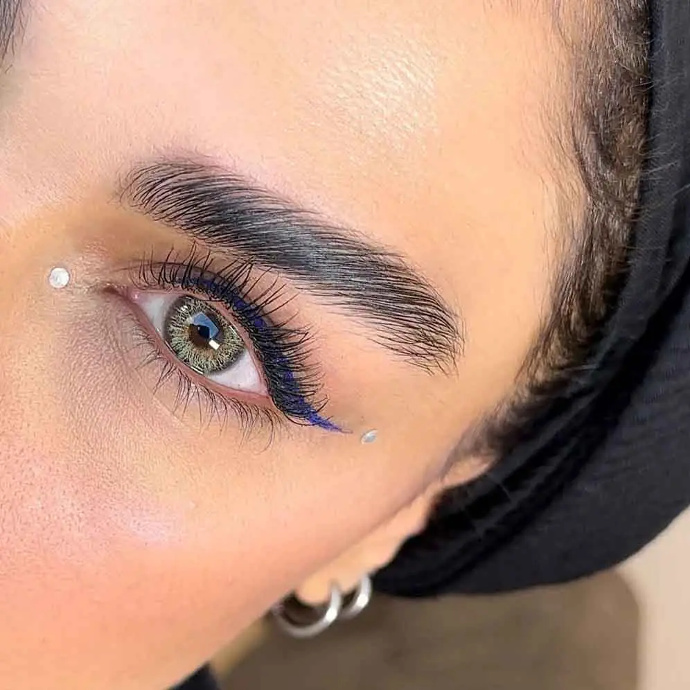 لنز سبز عسلی رگه دار فورستا ایفوریا