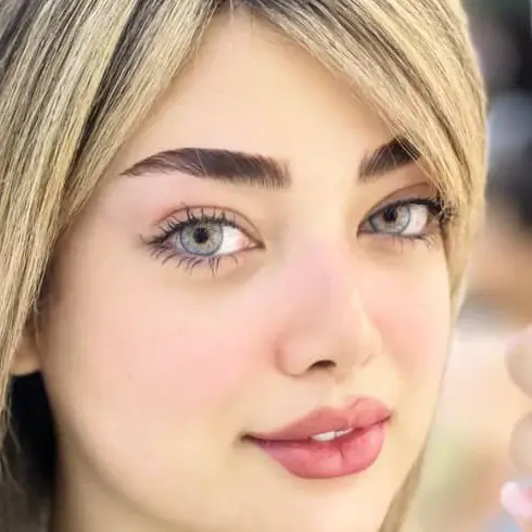 لنز طوسی مرکز عسلی آتلانتیس گری آماندا